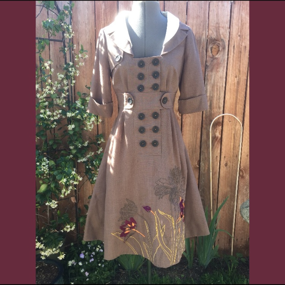 Floreat Embroiled Dress